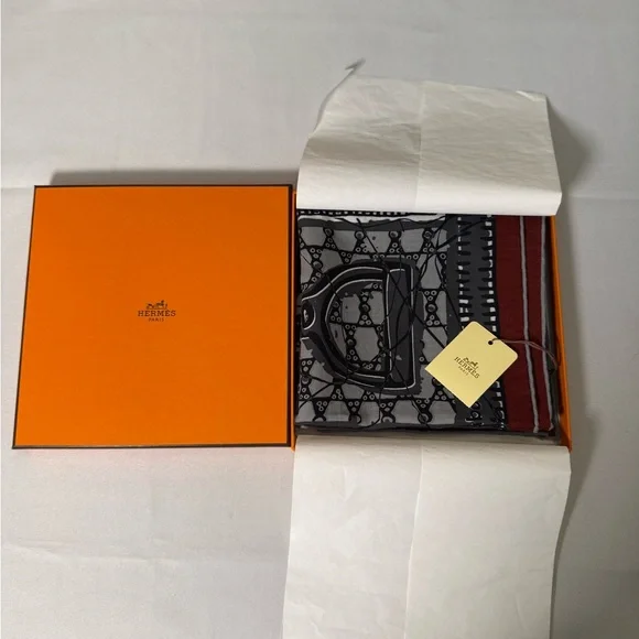 Vintage Hermès Carré 65 Cotton Scarf – Anthracite/Marine/Red – With Box - Picture 1 of 9
